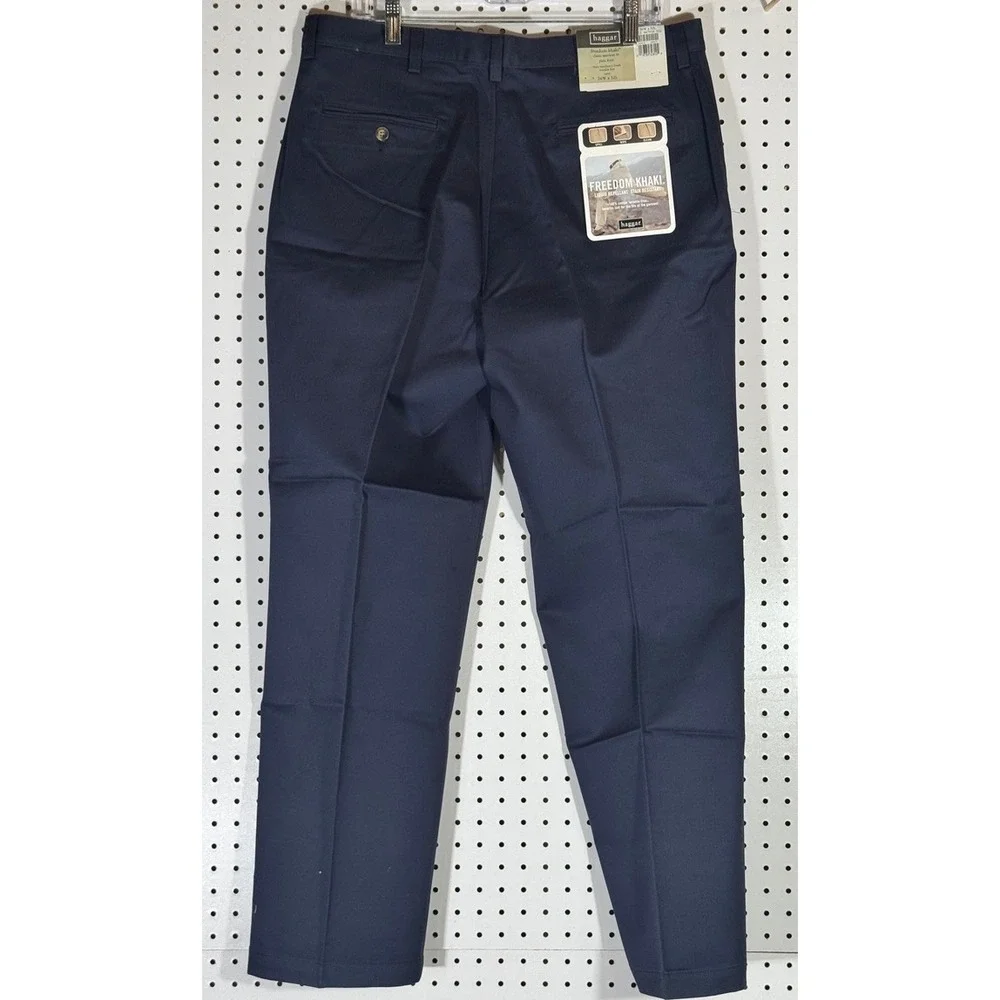 Haggar Freedom Khaki Mens 36x32 Navy Blue Plain Front Cotton Stain Resistant New
